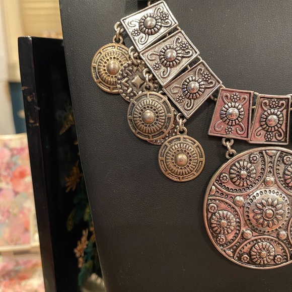 Elegant Silver Tone Bohemian Style Statement Necklace - Picture 4 of 15